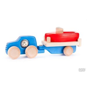 Bajo Toyota mit Anhänger und Boot