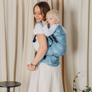 Lennylamb Preschool Trage Lotus Blue aus 100% Leinen